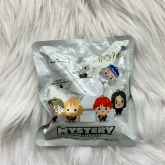 Harry Potter Mystery Blind Pack Ornament - Picture 4 of 5